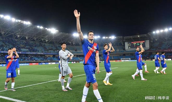 关于赛前英超传出新动向，成都蓉城豪取连胜，管理层表态：气氛紧张，高层口径保持一致的信息