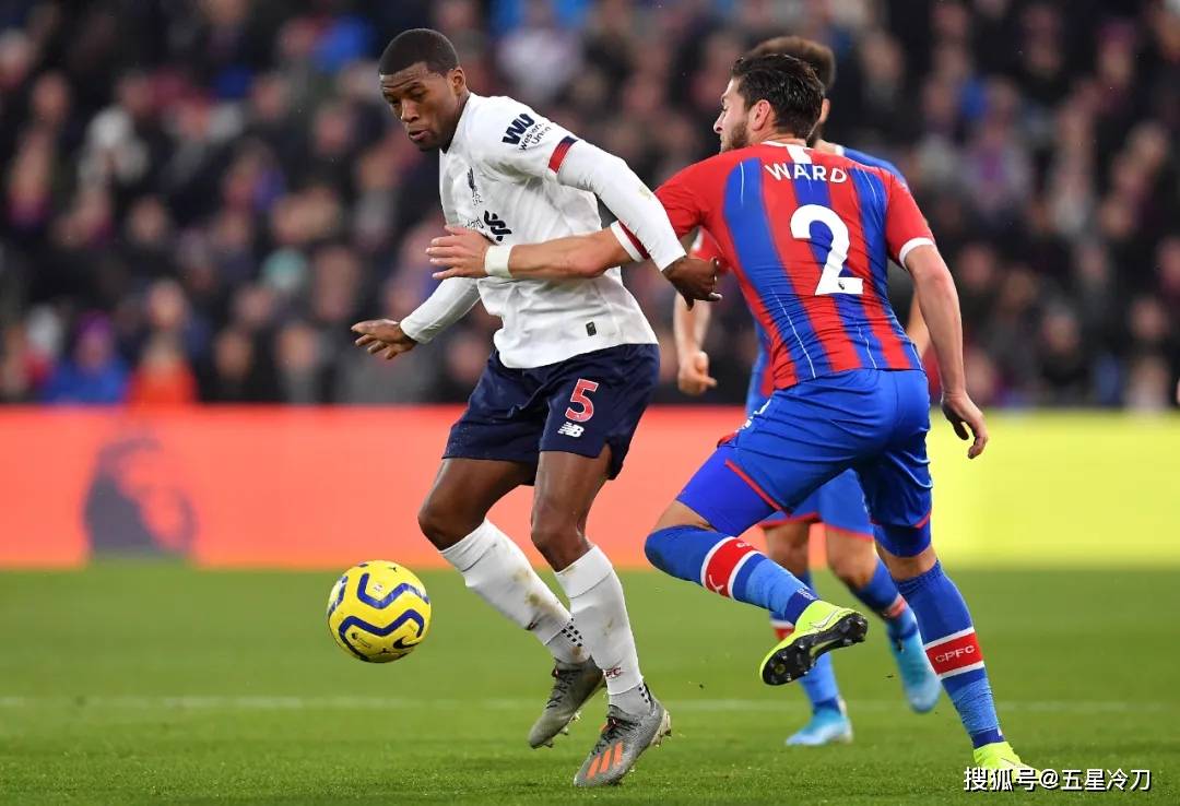 今晨中超传出新动向，罗马再遭质疑，管理层表态：话题不断，赛程密集仍需轮换的简单介绍