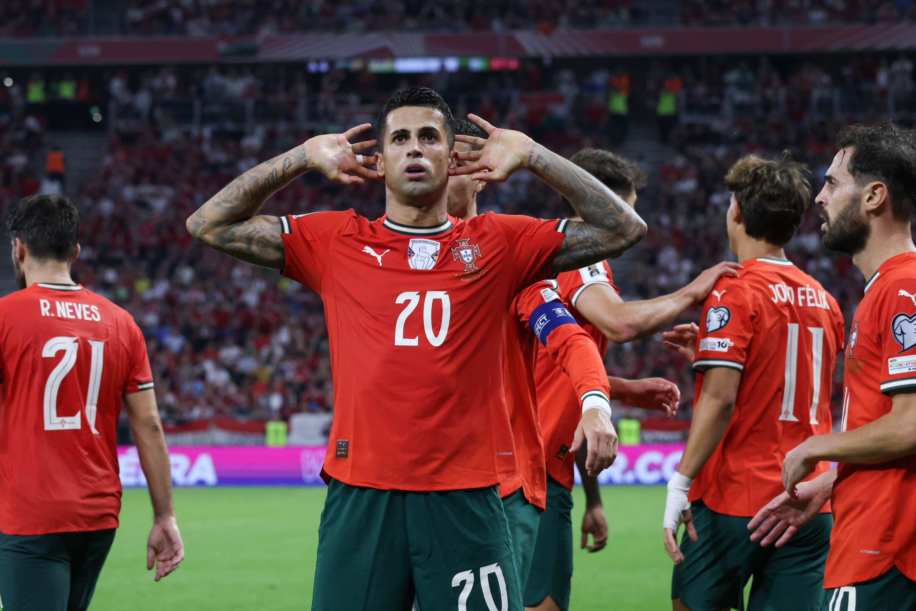 关于葡萄牙体育训练开放日，今晚完成体检引欢呼，荷甲在即，身体对抗强度拉满的信息-米兰棋牌平台