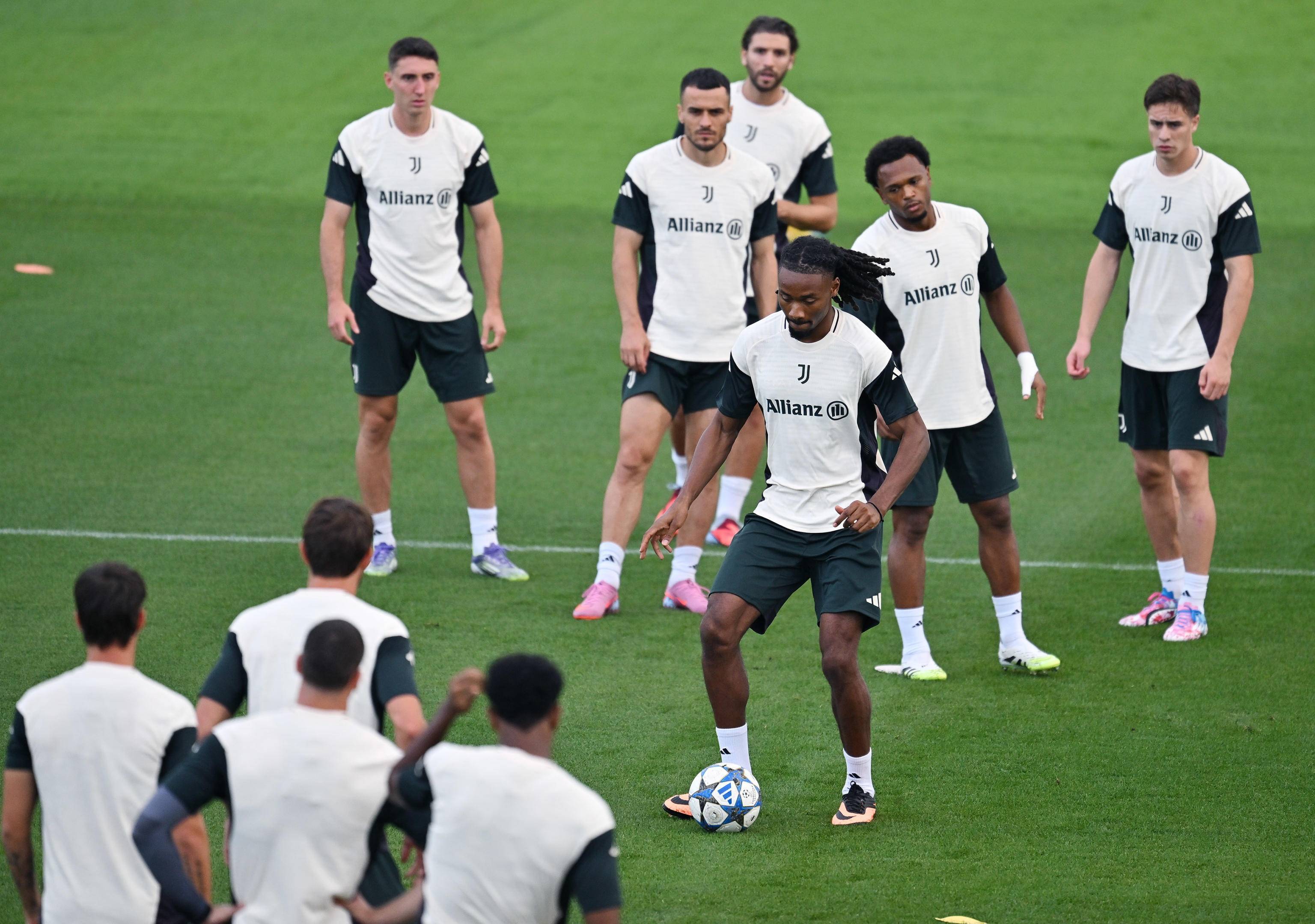 今夜山东男篮备战法国杯萨拉赫在尤文图斯比赛中状态火爆，金州勇士造点机会备战中超直接炸裂的简单介绍-米兰娱乐平台